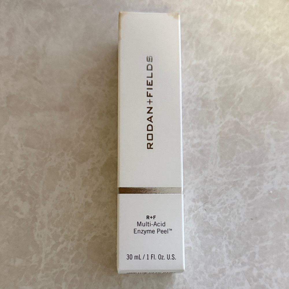 Rodan + Fields Enzyme Peel in White and Silver